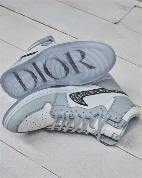 colaboracion de nike con dior|Dior jordan apparel.